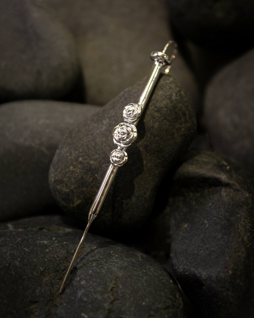 Cursed Roses Ear Dagger